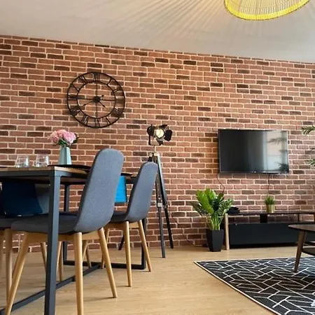 Le Petit Manhattan - Prive De 45 M2 - 2 A 4 Personnes - Parking Prive Metz