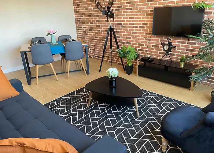 Le Petit Manhattan - Privé De 45 M2 - 2 à 4 Personnes - Parking Privé Appartement *