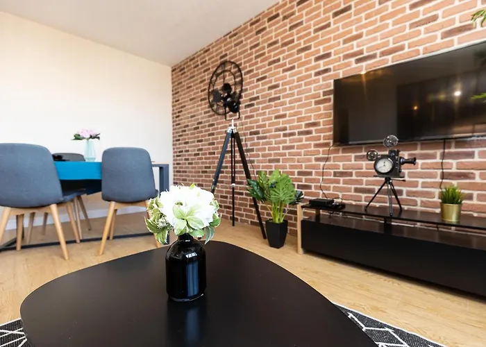 Appartement Le Petit Manhattan - Privé De 45 M2 - 2 à 4 Personnes - Parking Privé Metz